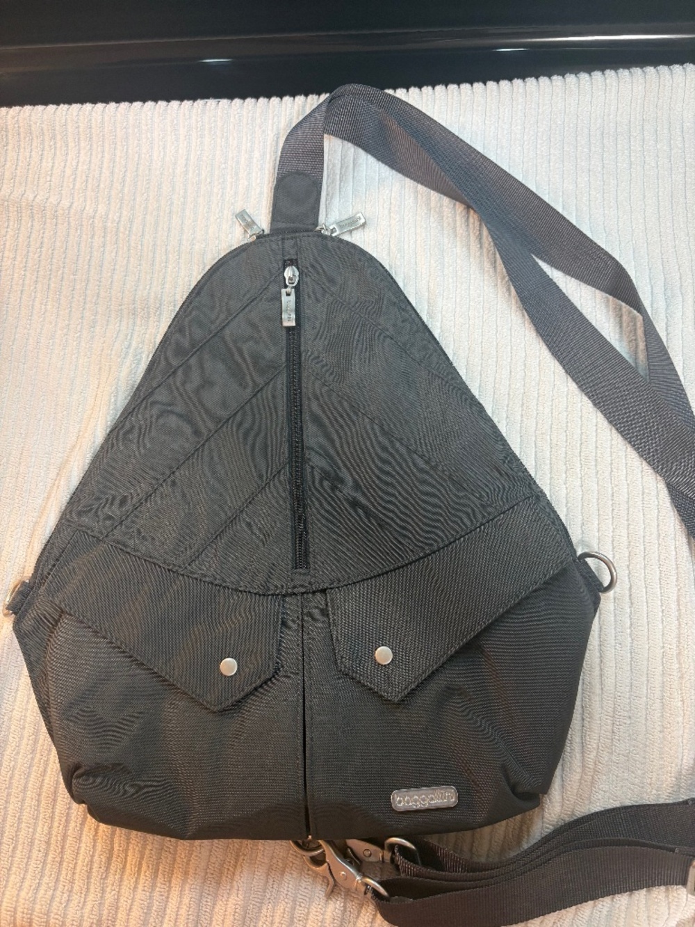 Baggallini Traverse Convertible Sling Backpack - Charcoal